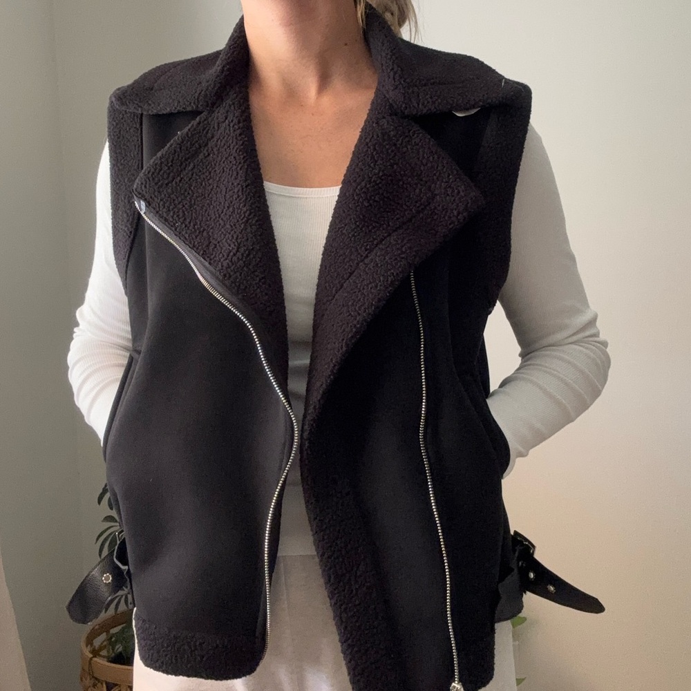 Women's Black Shearling Vest with Zipper Detail